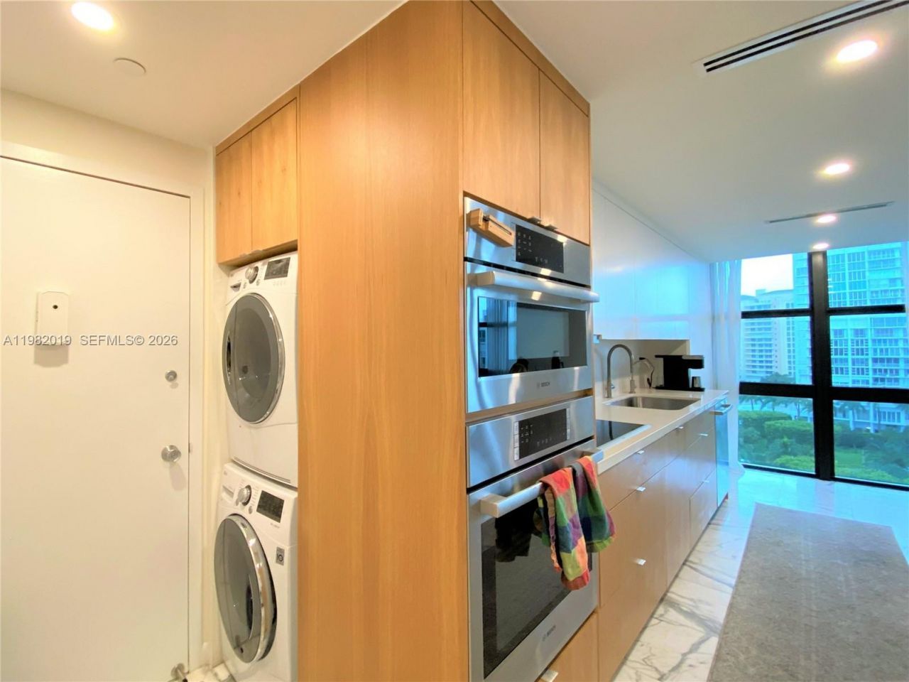 1121 Crandon Blvd, Unit F907, Key Biscayne, FL 33149 Photo