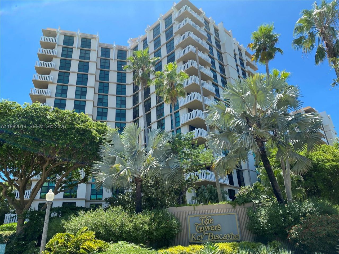 1121 Crandon Blvd, Unit F907, Key Biscayne, FL 33149 Photo