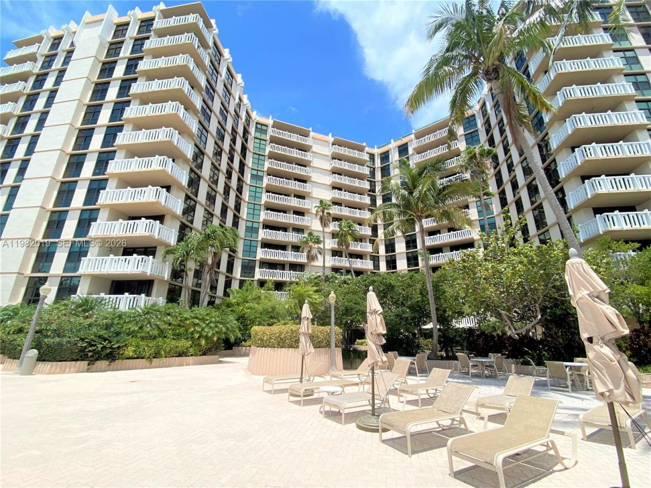1121 Crandon Blvd, Unit F907, Key Biscayne, FL 33149 Photo