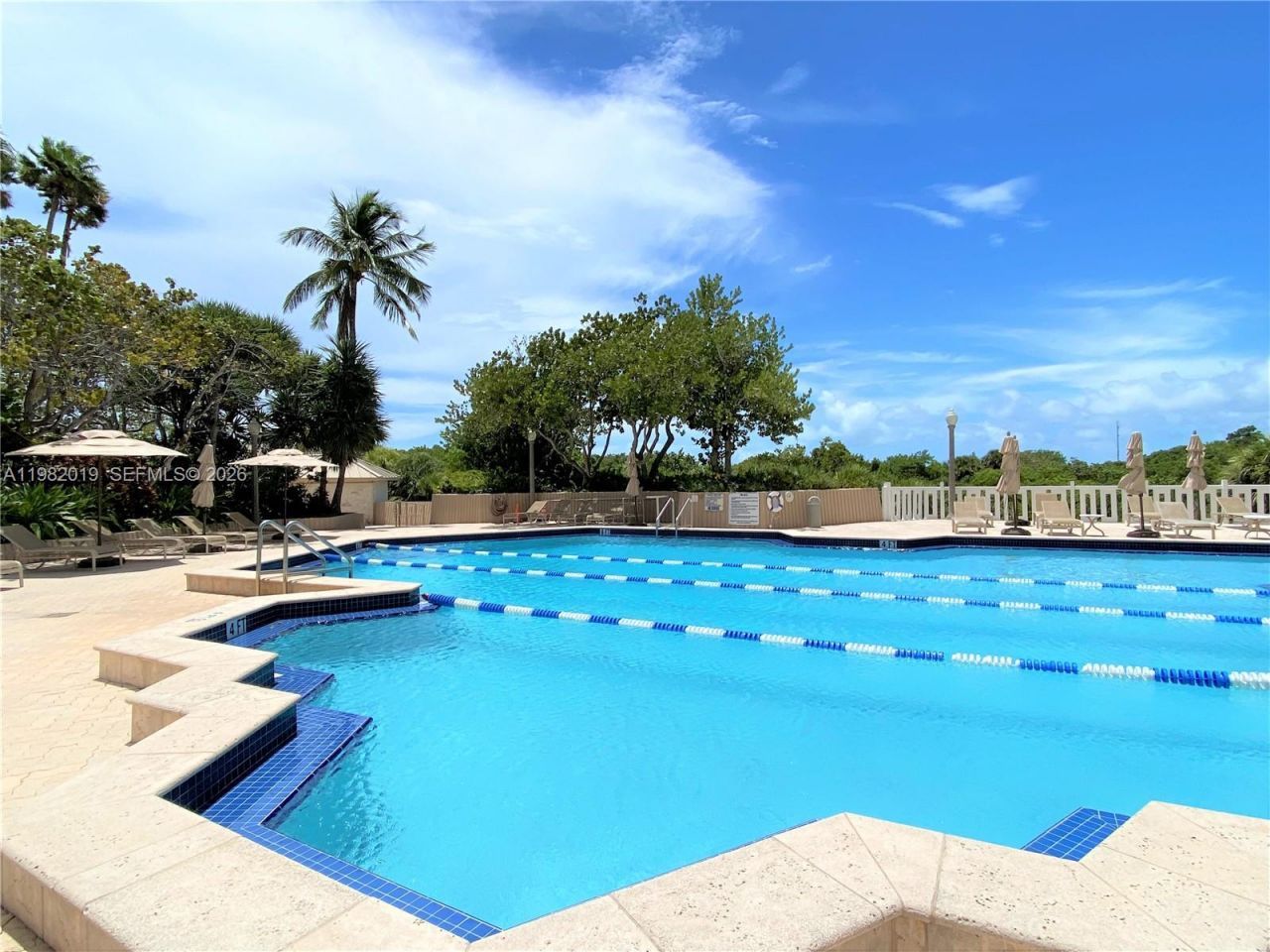 1121 Crandon Blvd, Unit F907, Key Biscayne, FL 33149 Photo