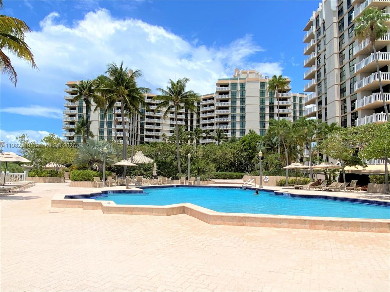 1121 Crandon Blvd, Unit F907, Key Biscayne, FL 33149 Photo