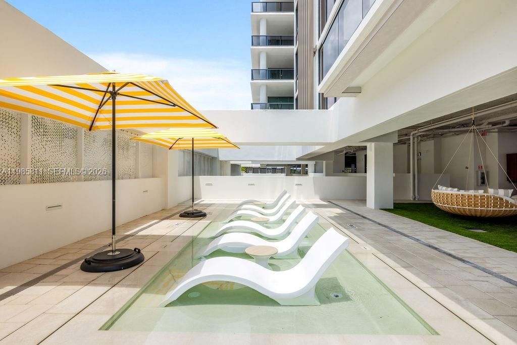 305 Briny Ave, Unit 405, Pompano Beach, FL 33062 Photo