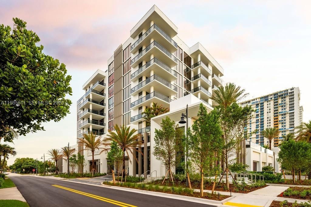 305 Briny Ave, Unit 405, Pompano Beach, FL 33062 Photo