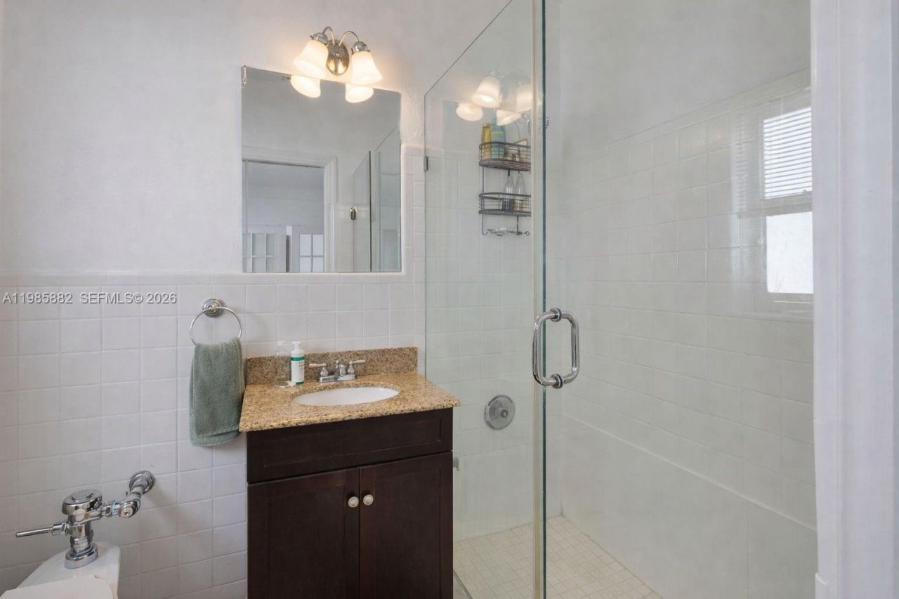 1001 7th St , Unit 202, Miami Beach, FL 33139 Photo