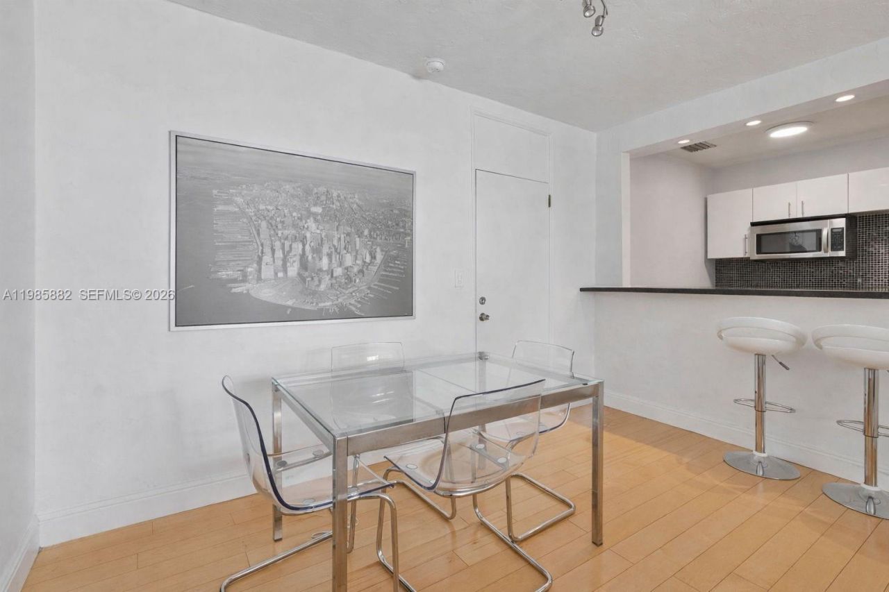 1001 7th St , Unit 202, Miami Beach, FL 33139 Photo