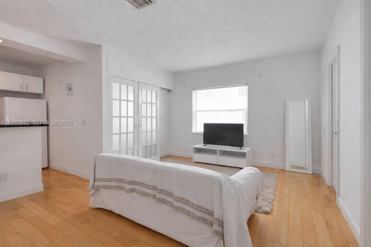 1001 7th St , Unit 202, Miami Beach, FL 33139 Photo