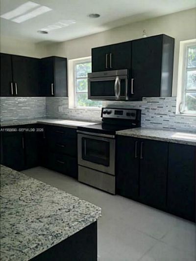740 NE 179 Te, North Miami Beach, FL 33162 Photo