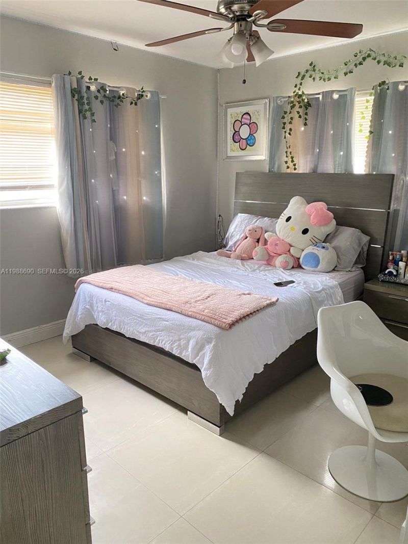 740 NE 179 Te, North Miami Beach, FL 33162 Photo