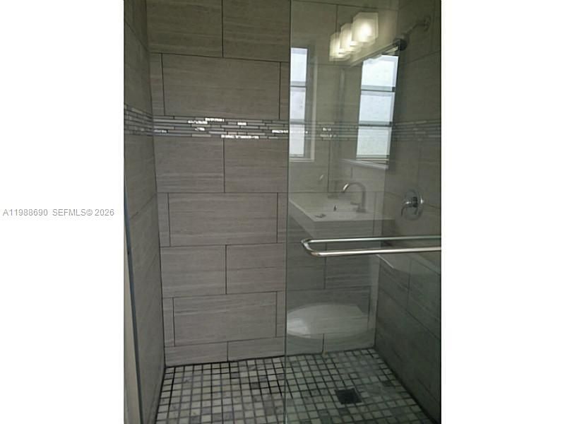740 NE 179 Te, North Miami Beach, FL 33162 Photo