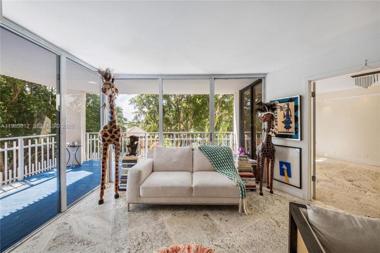 2000 Towerside Ter , Unit 510, Miami, FL 33138 Photo