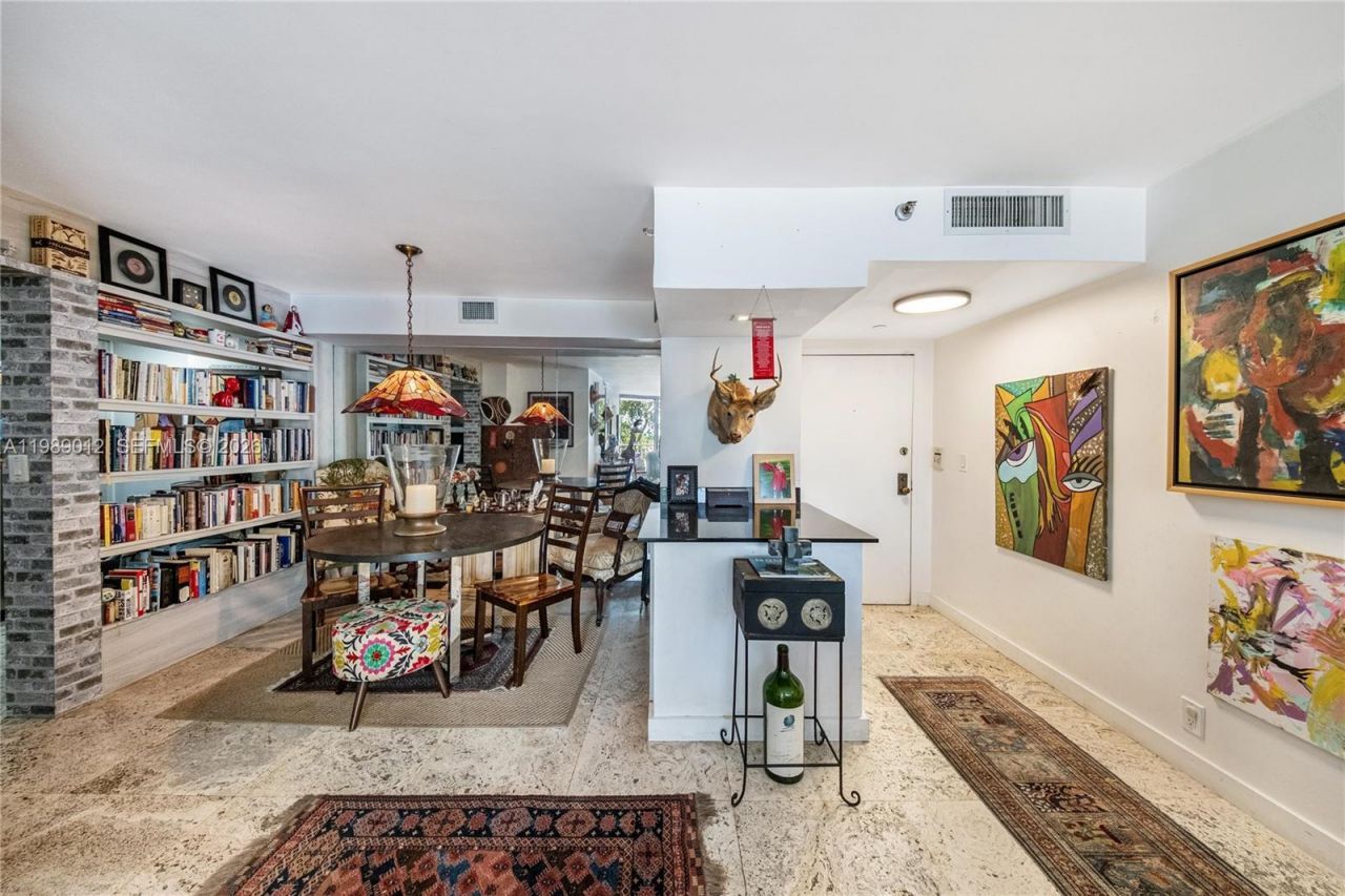 2000 Towerside Ter , Unit 510, Miami, FL 33138 Photo