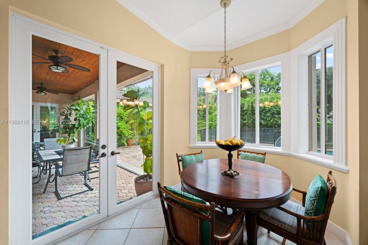 10621 SW 77th Ave , Pinecrest, FL 33156 Photo