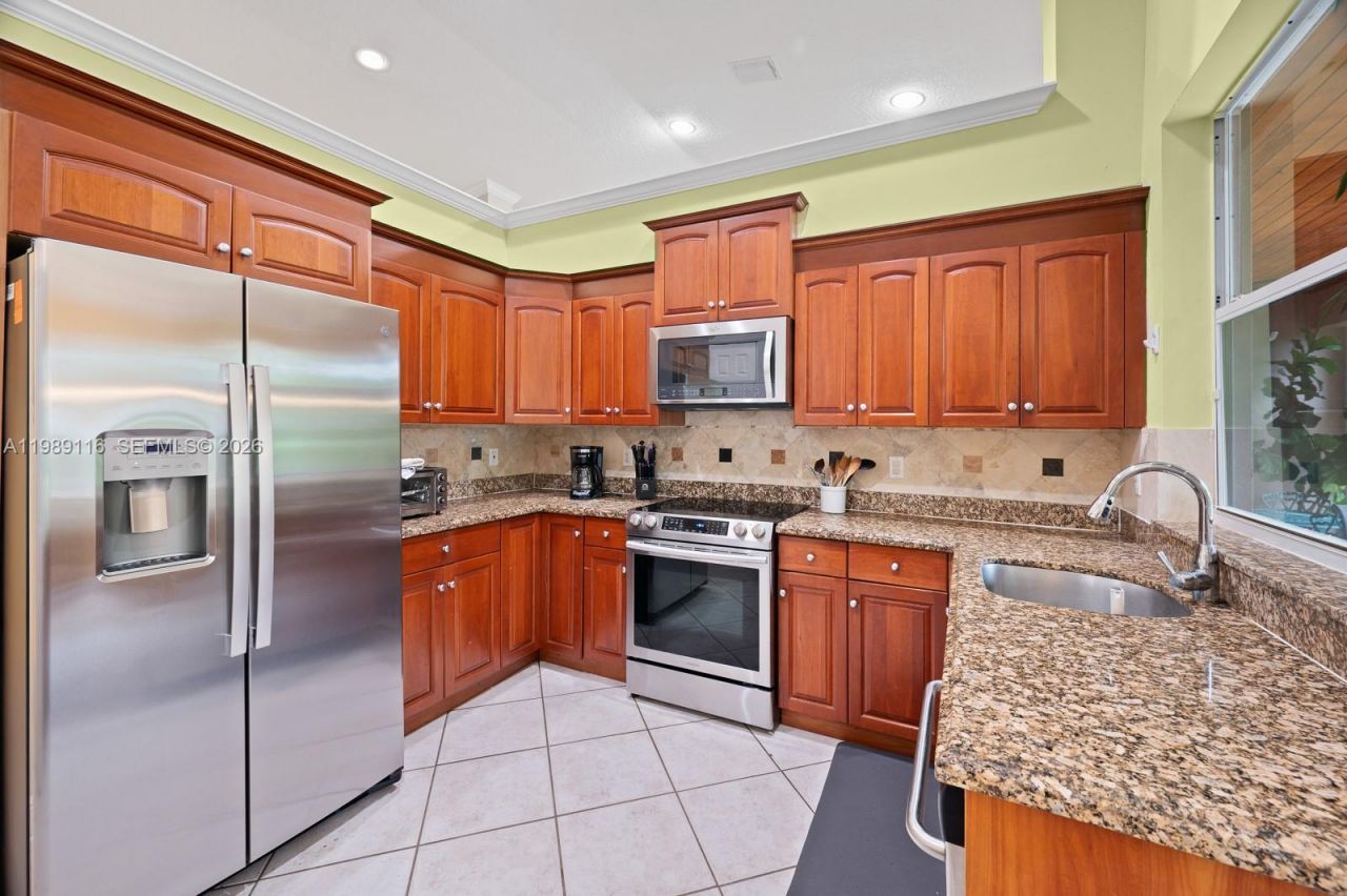 10621 SW 77th Ave , Pinecrest, FL 33156 Photo