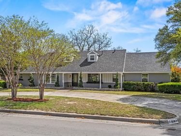 1636 W Red Bird Lane, Dallas, TX 75232