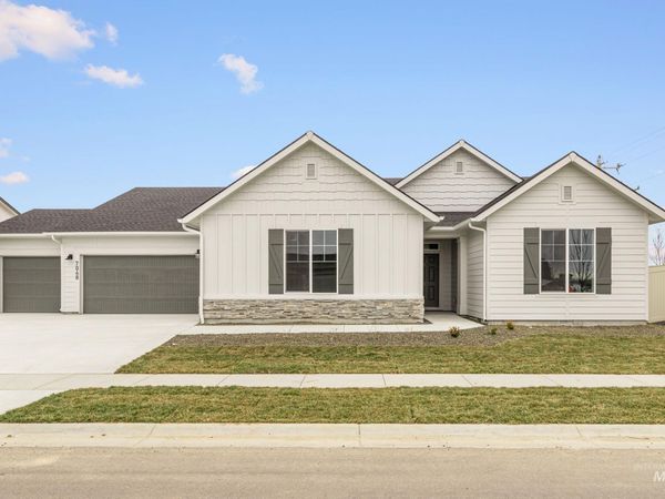 7048 E Amber Springs St, Nampa, ID 83687