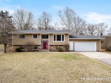 6506 Burger Drive SE, Grand Rapids, MI 49546