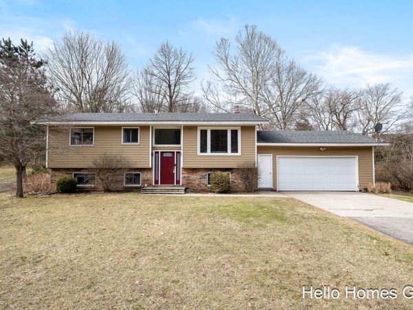 6506 Burger Drive SE, Grand Rapids, MI 49546