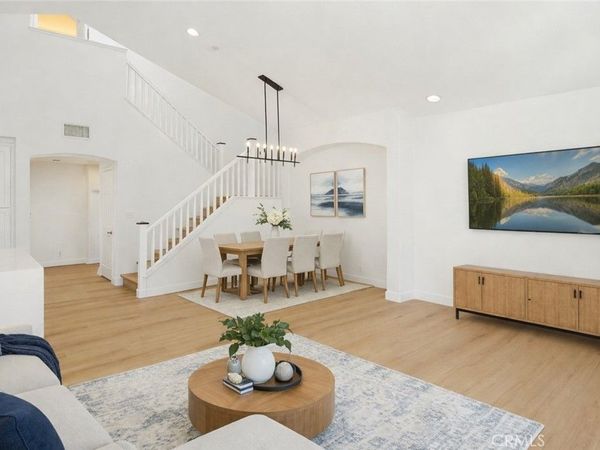 26 Burlingame, Irvine, CA 92602