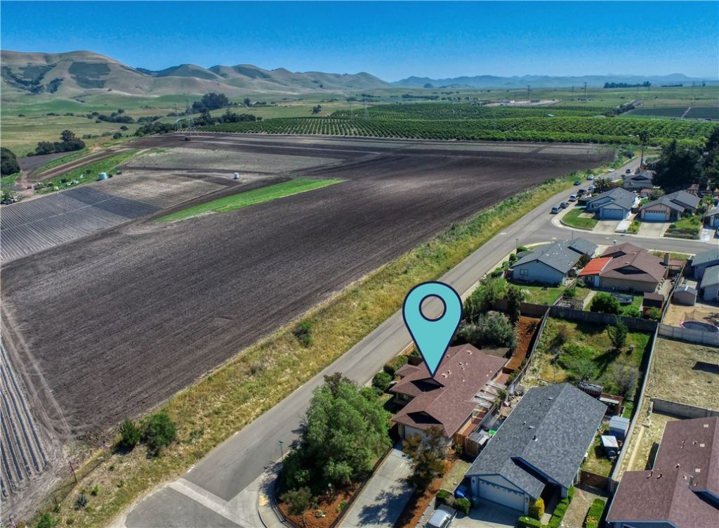256 E Price., Nipomo, CA 93444 Main Photo