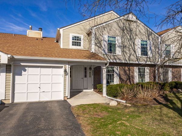 2153 Lancaster Circle , Unit 102B, Naperville, IL 60565