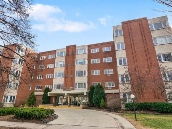 2033 Sherman Avenue, Unit 306, Evanston, IL 60201