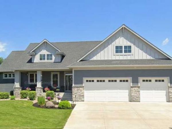 965 Pheasant Run S, Lino Lakes, MN 55014