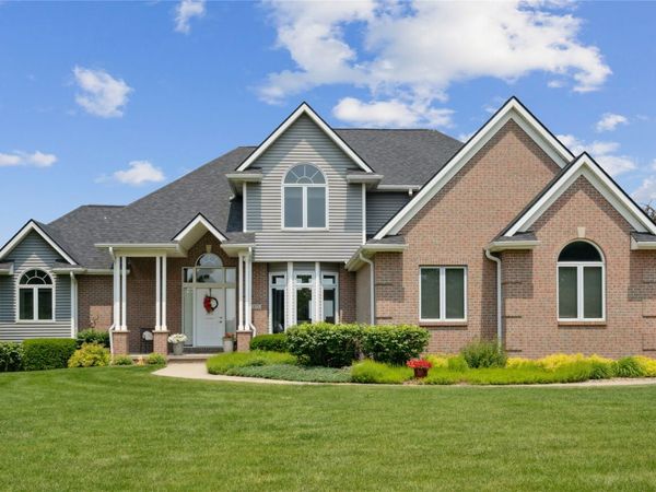 11875 NW Oaktree Drive, Grimes, IA 50111