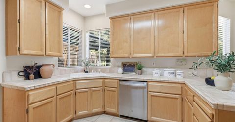 1211 Regina St, Rocklin, CA 95765 Photo