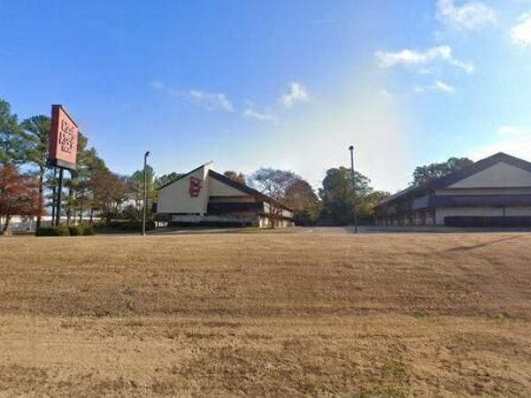 810 Adcock Street, Ridgeland, MS 39157