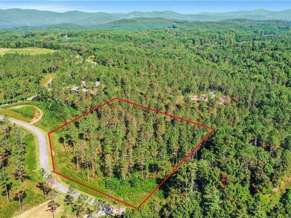 13 Poetic Court, Ellijay, GA 30540