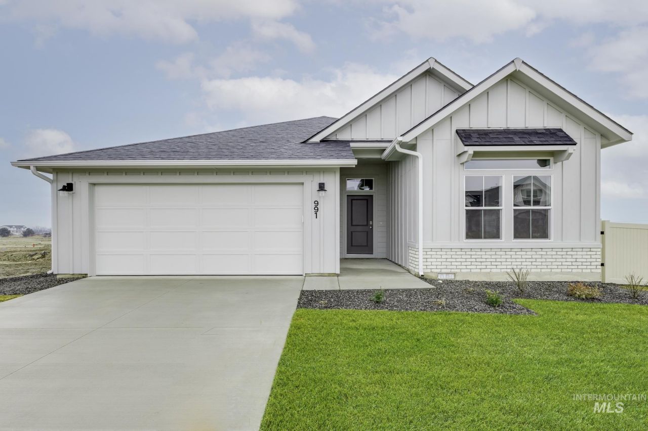 2181 S Border Way, Meridian, ID 83642 Main Photo