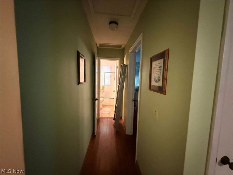 35288 Beach Park Avenue, Eastlake, OH 44095 Photo 11