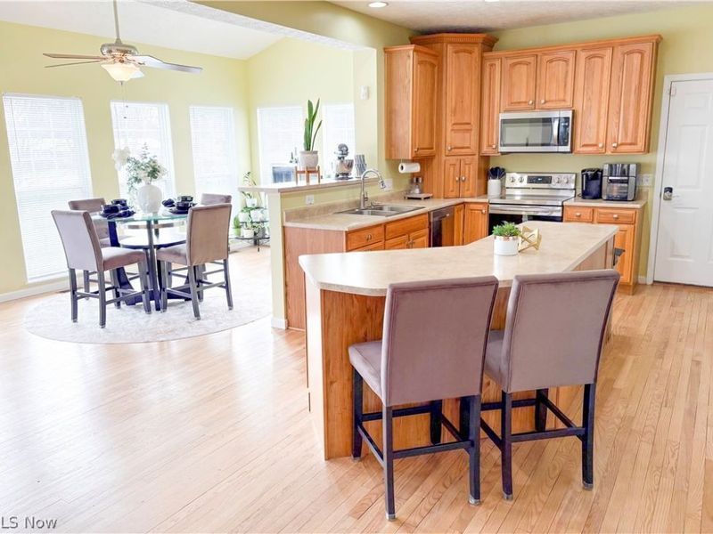 5236 Giacomo Court NW, Canton, OH 44709 Photo 4