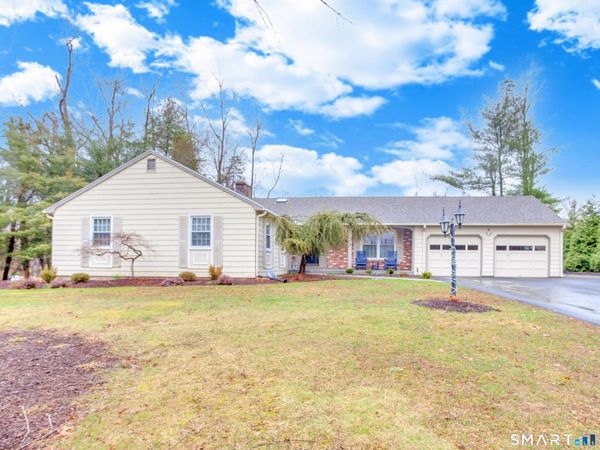 19 Surrey, Branford, CT 06405