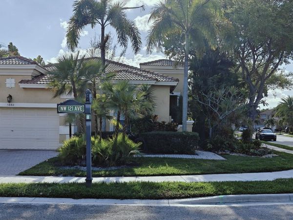 5880 NW 121 Avenue, Coral Springs, FL 33076