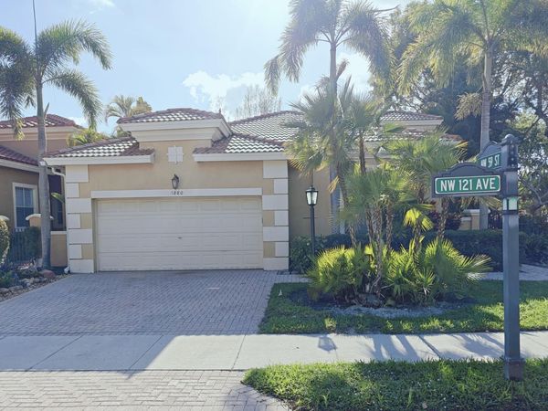5880 NW 121 Avenue, Coral Springs, FL 33076