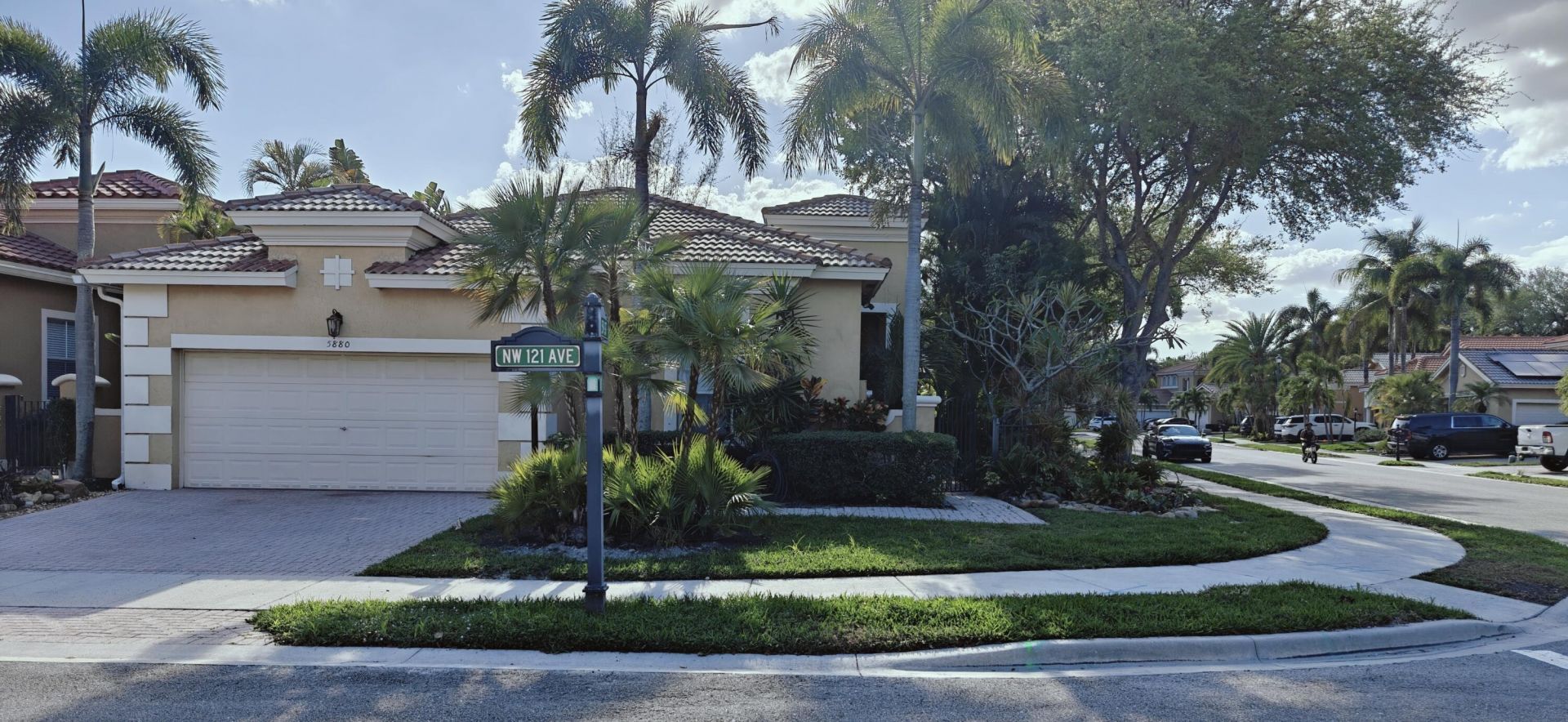 5880 NW 121 Avenue, Coral Springs, FL 33076 Photo