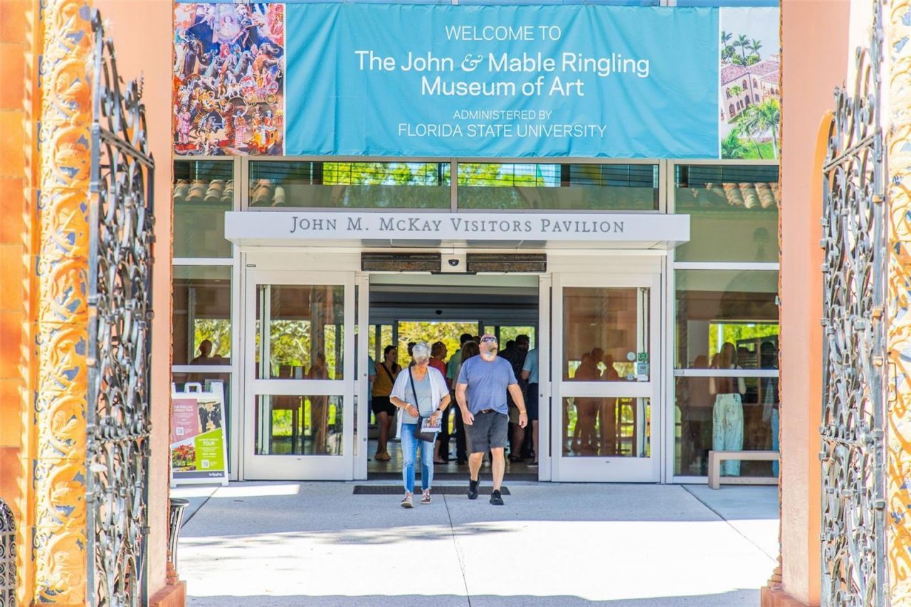 5013 Bay Shore Road, Sarasota, FL 34234 Photo