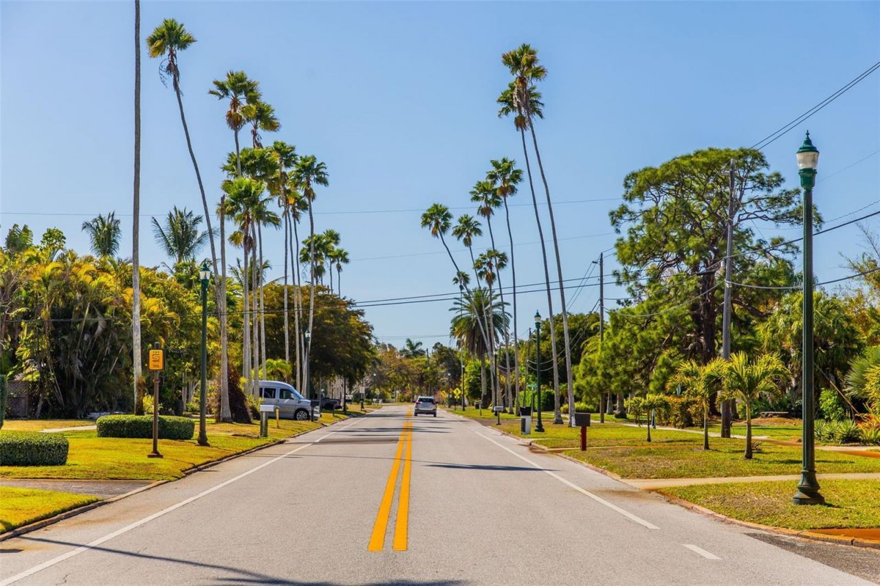 5013 Bay Shore Road, Sarasota, FL 34234 Photo