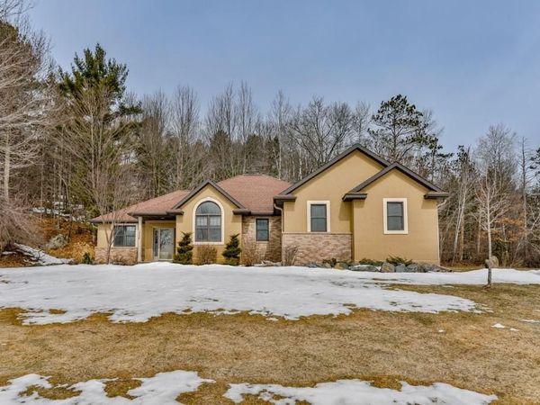 1806 EAGLE VALLEY LANE, Wausau, WI 54403