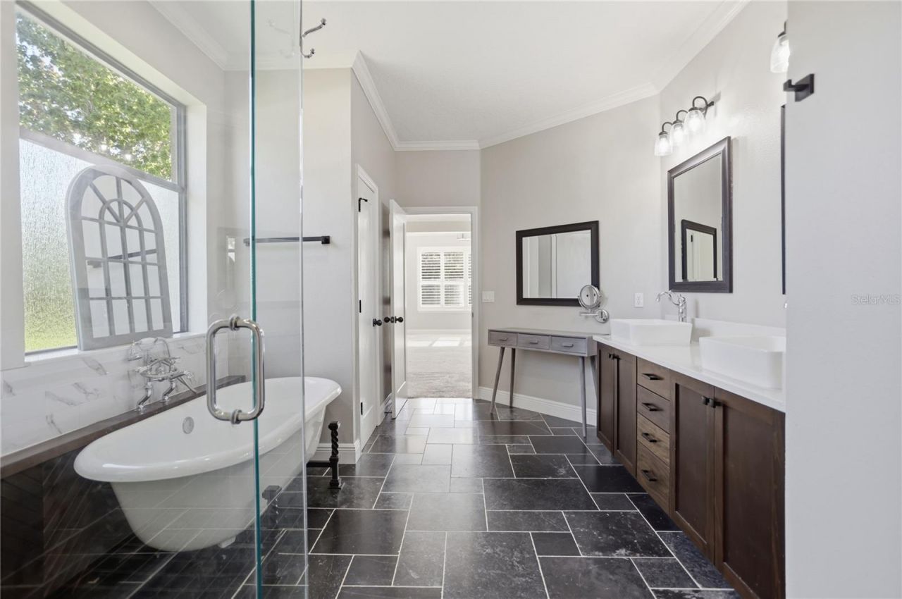 8 Winters Landing Drive, Oakland, FL 34787 Photo