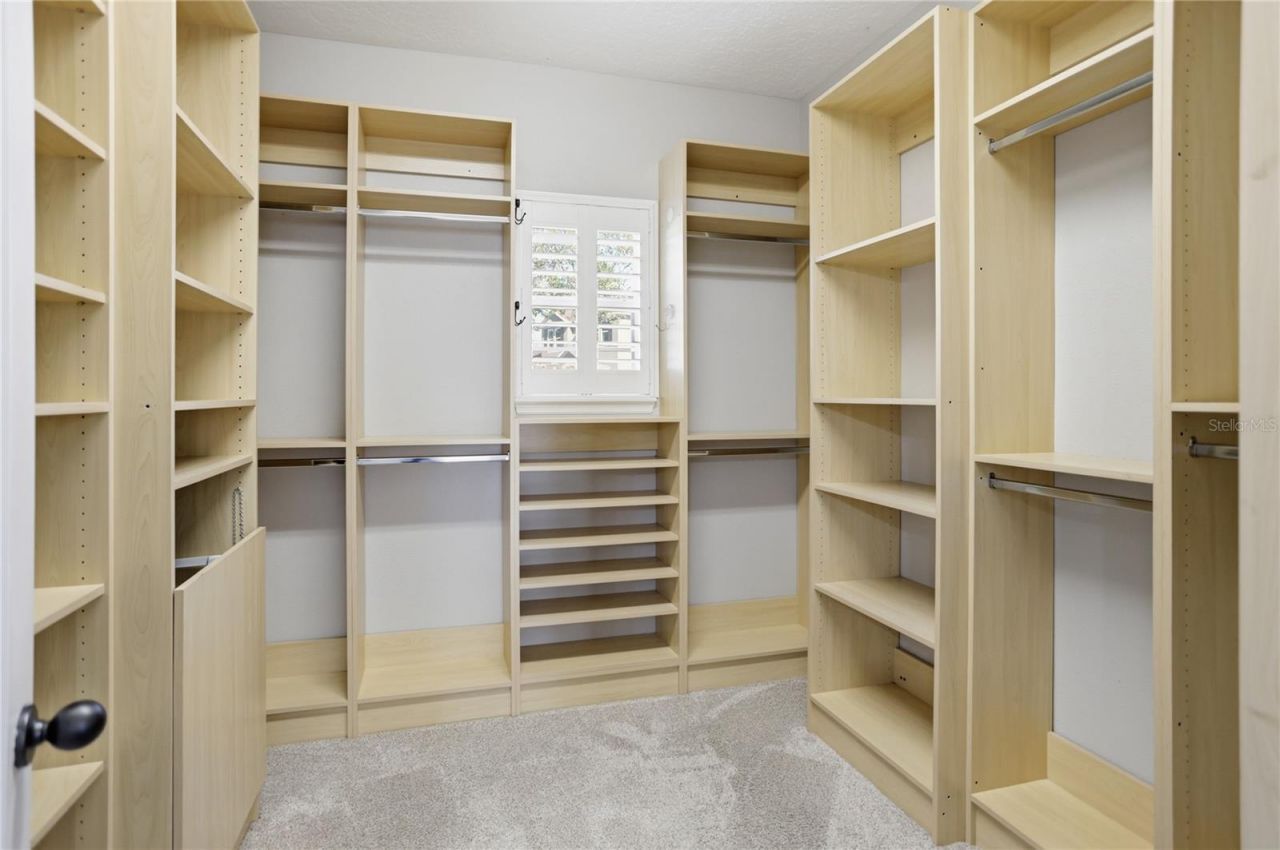 8 Winters Landing Drive, Oakland, FL 34787 Photo