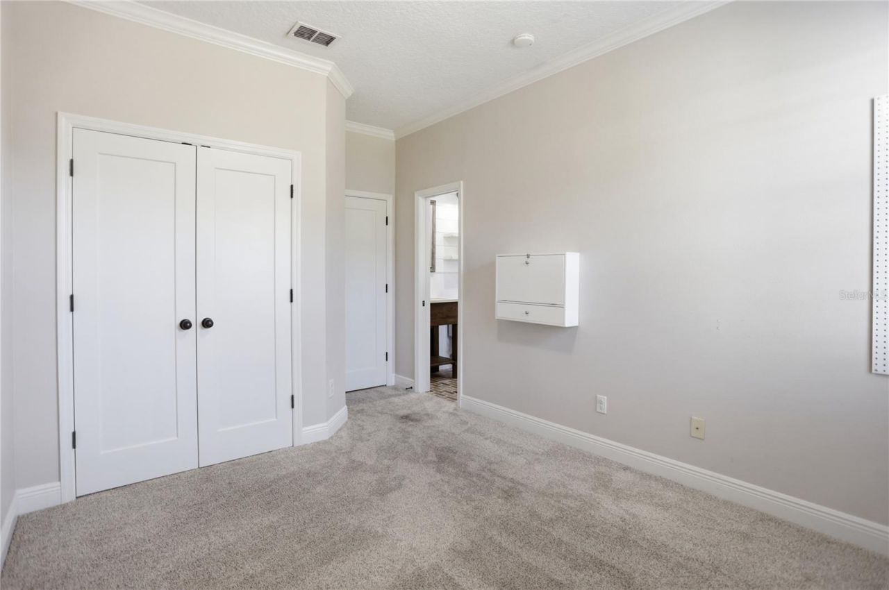 8 Winters Landing Drive, Oakland, FL 34787 Photo