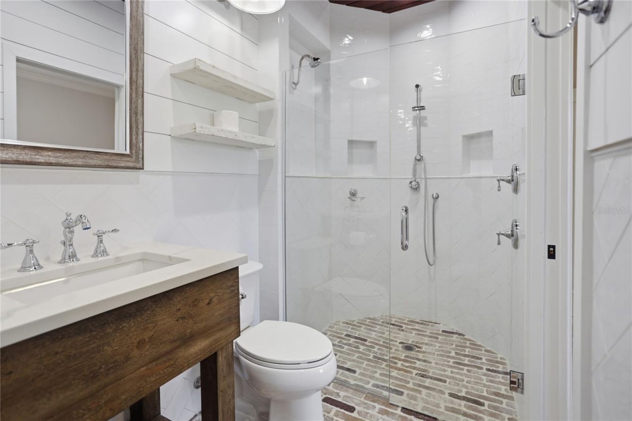 8 Winters Landing Drive, Oakland, FL 34787 Photo