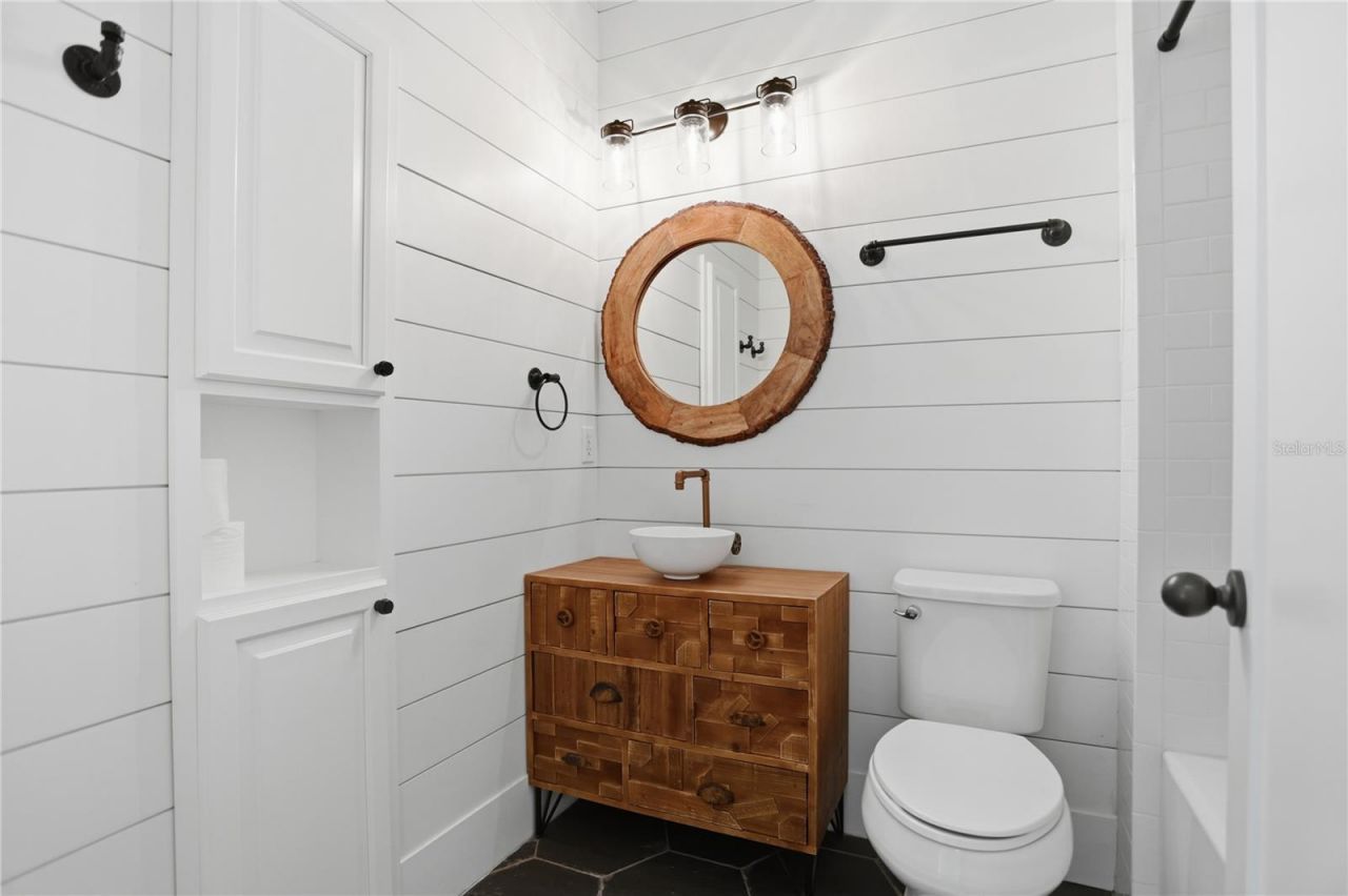 8 Winters Landing Drive, Oakland, FL 34787 Photo