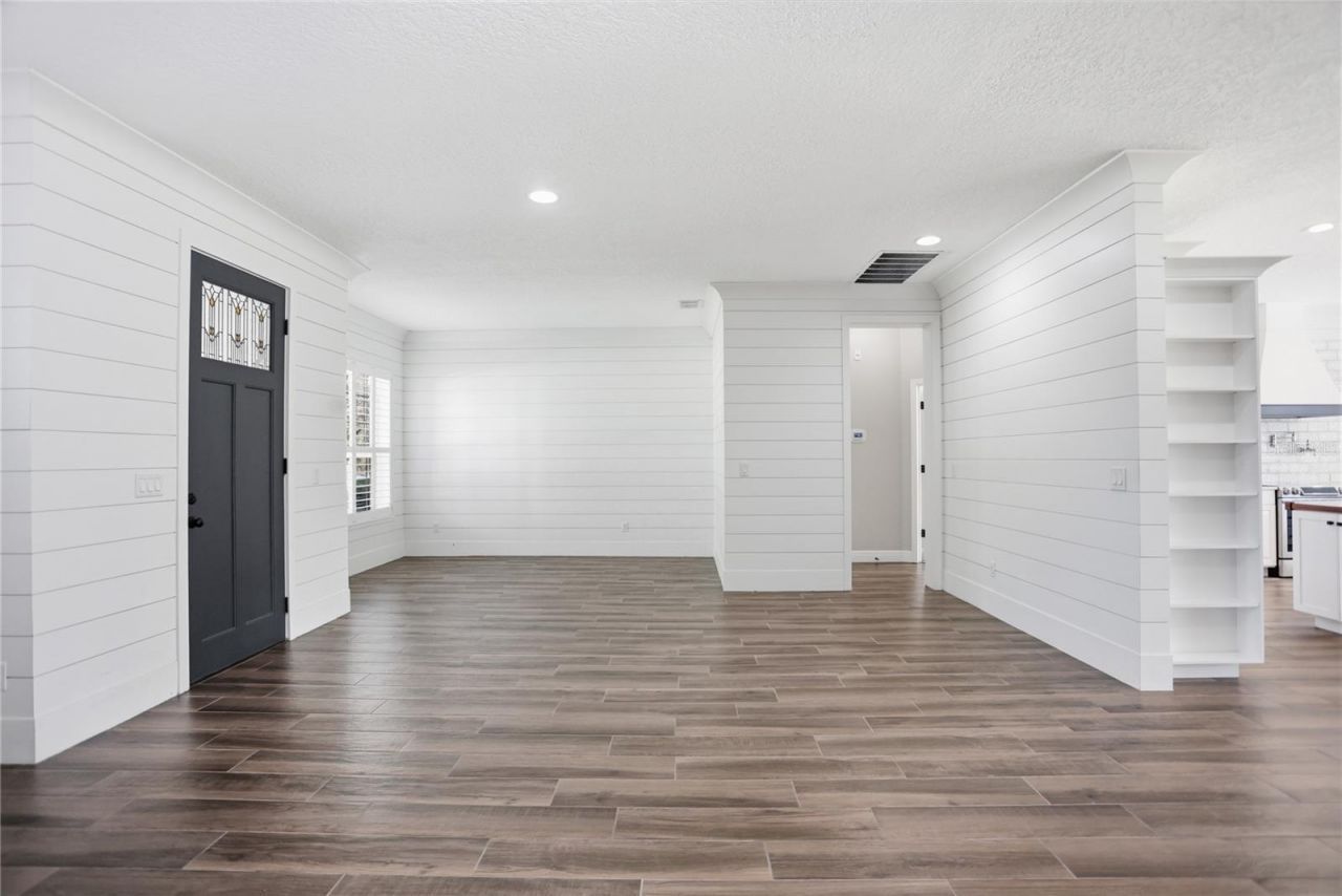 8 Winters Landing Drive, Oakland, FL 34787 Photo