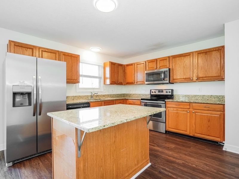 302 Triple Crown Way , Marysville, OH 43040 Photo 5