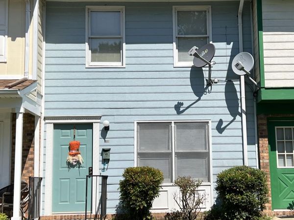 608 W Church Street , Elizabeth City, NC 27909