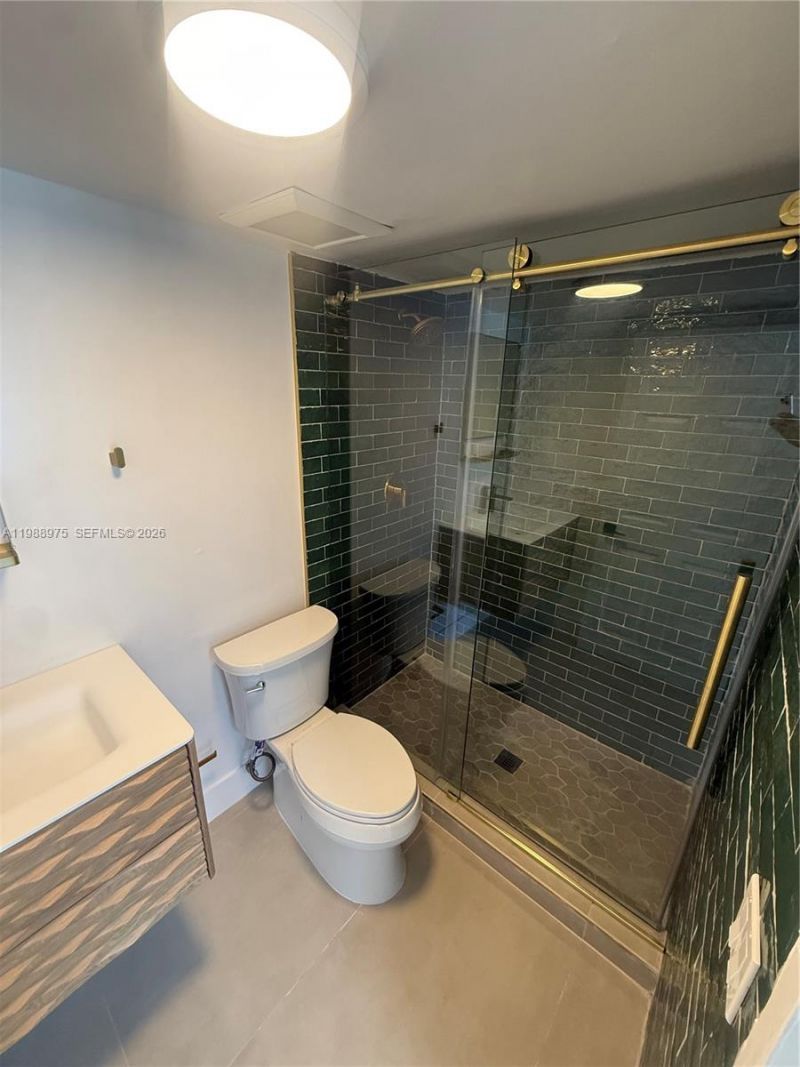 6937 Bay Dr , Miami Beach, FL 33141 Photo