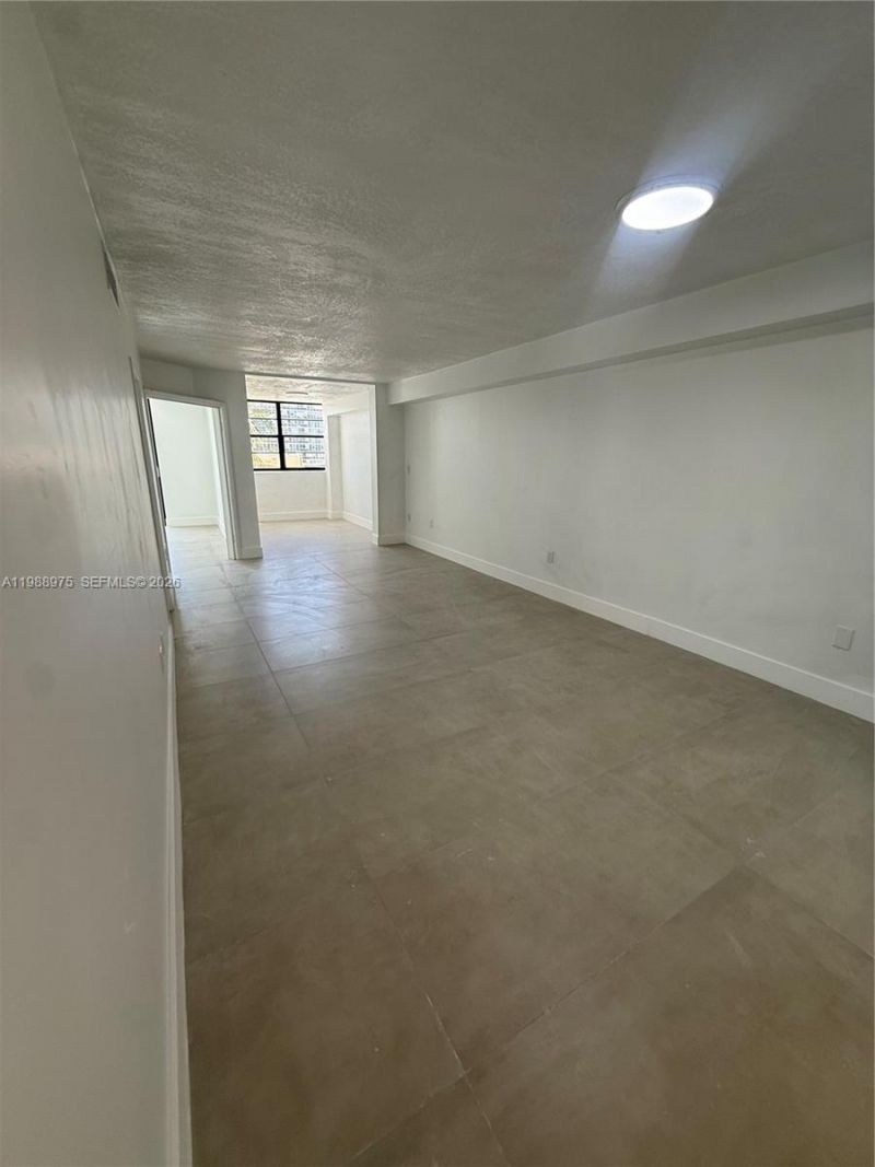 6937 Bay Dr , Miami Beach, FL 33141 Photo